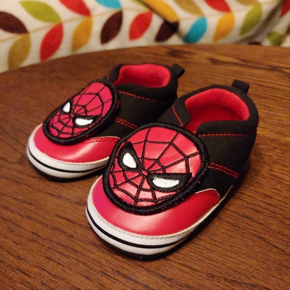 Marvel Spiderman Baby Slip On Crib Shoes Size 9-12 months NEW - Picture 2 of 7